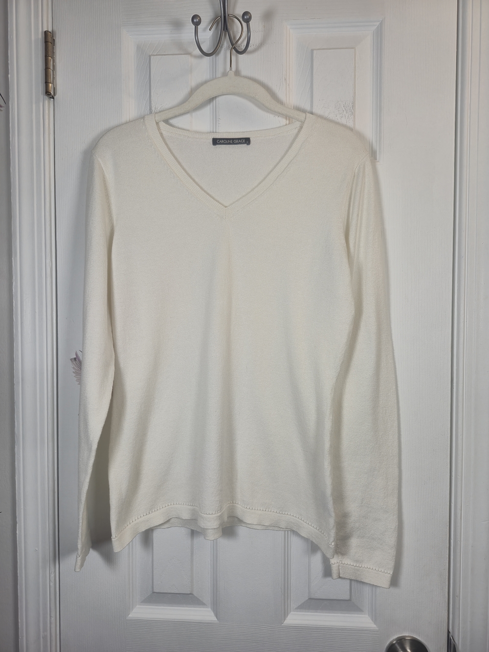 Caroline Grace Ivory Cotton Cashmere V-Neck Sweater Medium